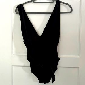 JCrew NWT black swimsuit with plunging v-neck and belt. Size 6.